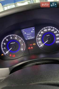 Седан Hyundai Accent 2011 в 