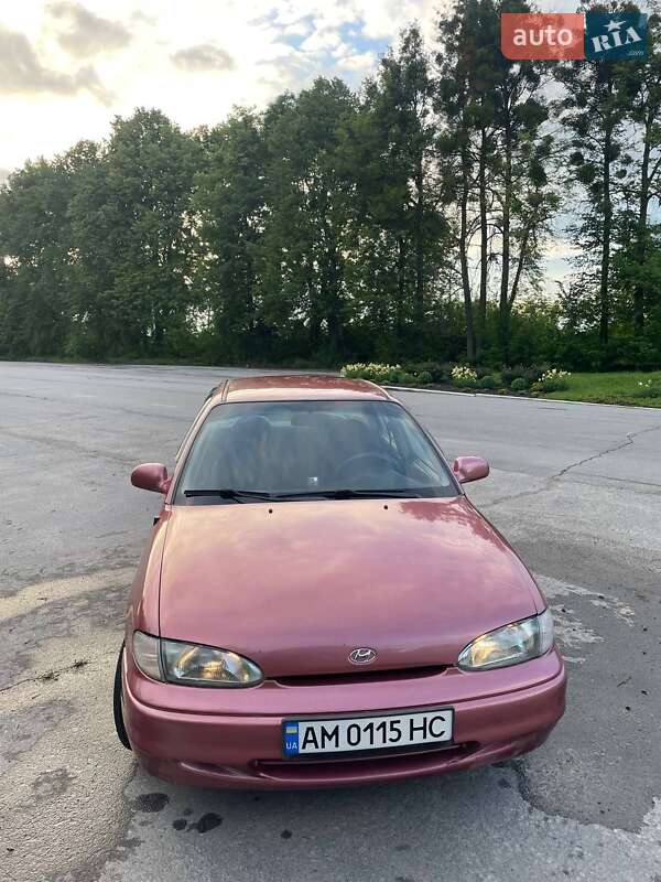Седан Hyundai Accent 1995 в 