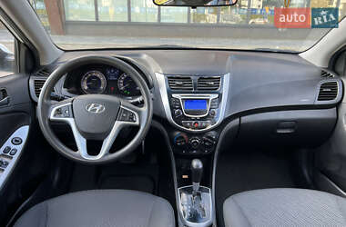 Седан Hyundai Accent 2011 в 