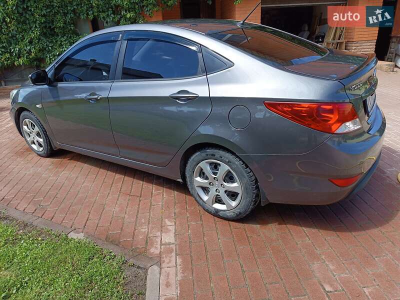 Седан Hyundai Accent 2013 в Броварах