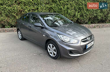 Седан Hyundai Accent 2013 в 