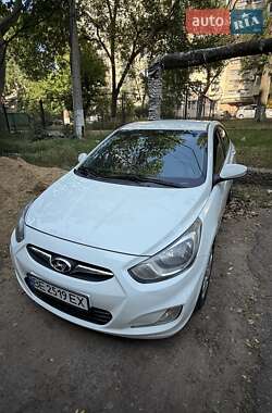 Седан Hyundai Accent 2011 в 