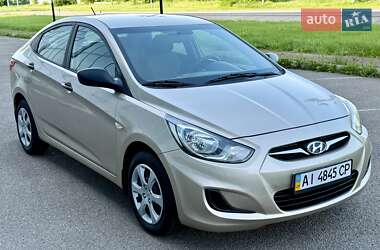 Седан Hyundai Accent 2011 в 