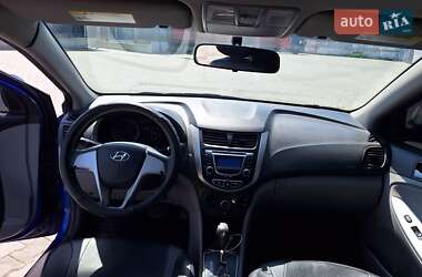 Седан Hyundai Accent 2012 в 