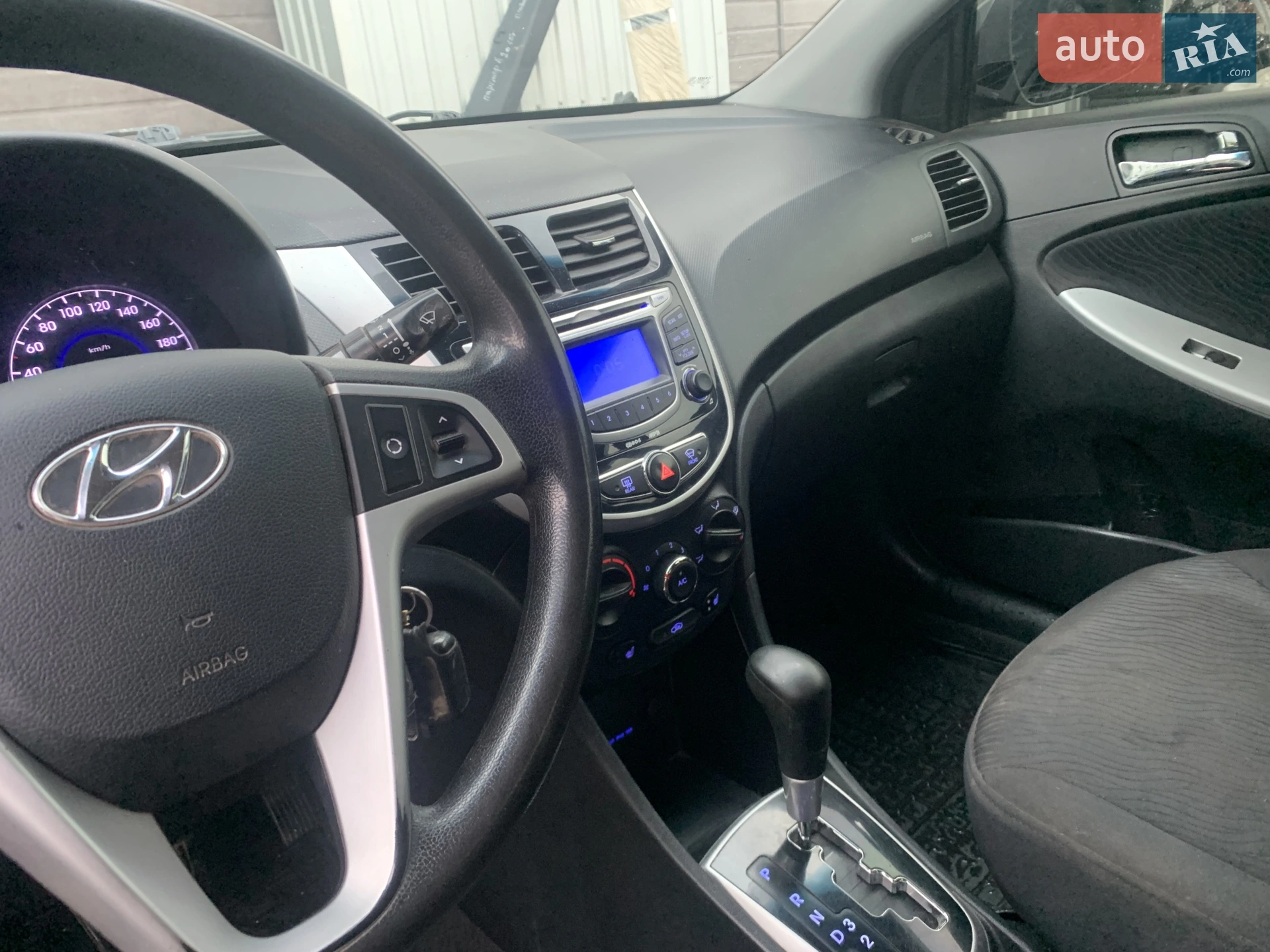 2012 Hyundai Accent - мініатюра 6