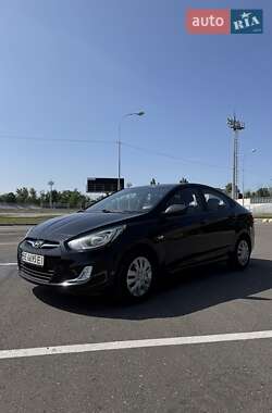 Седан Hyundai Accent 2011 в Миколаєві