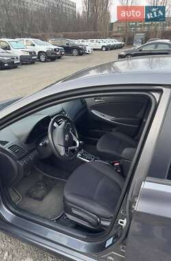Хэтчбек Hyundai Accent 2012 в 