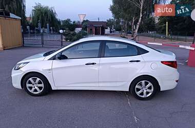 Седан Hyundai Accent 2013 в 