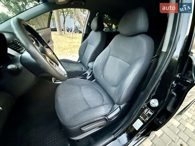 Седан Hyundai Accent 2012 в Одессе
