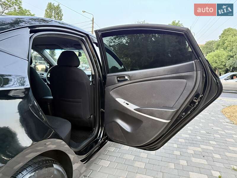 Седан Hyundai Accent 2012 в Одессе