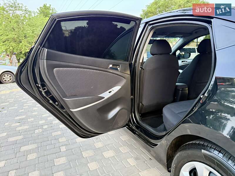 Седан Hyundai Accent 2012 в Одессе