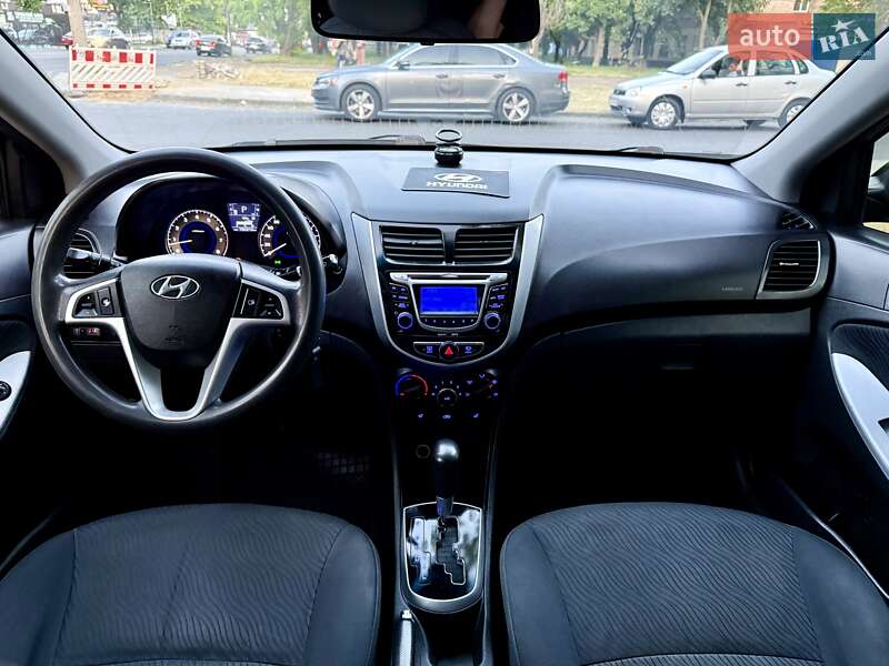 Седан Hyundai Accent 2012 в Одессе