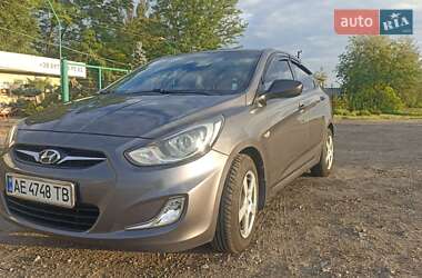 Седан Hyundai Accent 2013 в 