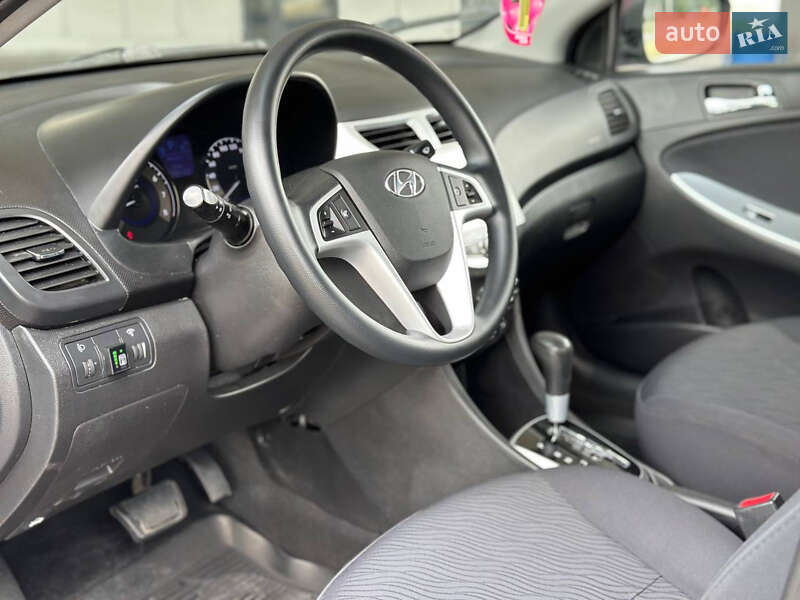 Седан Hyundai Accent 2011 в Дніпрі