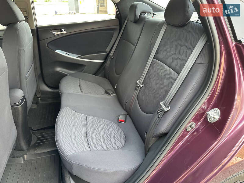 Седан Hyundai Accent 2011 в Дніпрі