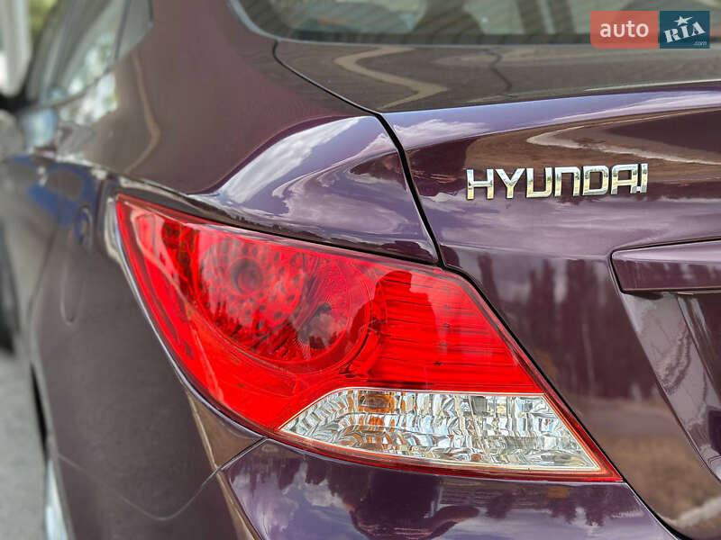 Седан Hyundai Accent 2011 в Дніпрі