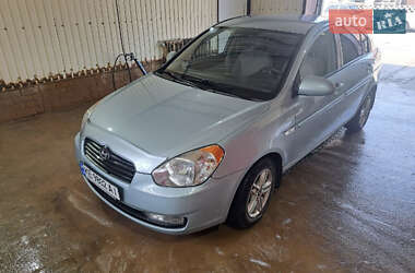 Седан Hyundai Accent 2008 в Новомосковске