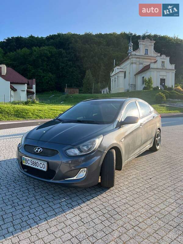 Седан Hyundai Accent 2011 в Львове
