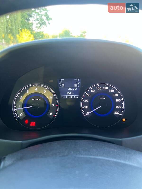 Седан Hyundai Accent 2011 в Львове