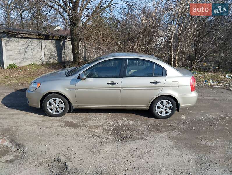 Седан Hyundai Accent 2008 в Верхнеднепровске