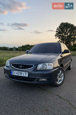 Седан Hyundai Accent 2002 в Карловке