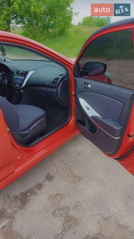 Седан Hyundai Accent 2012 в Киеве