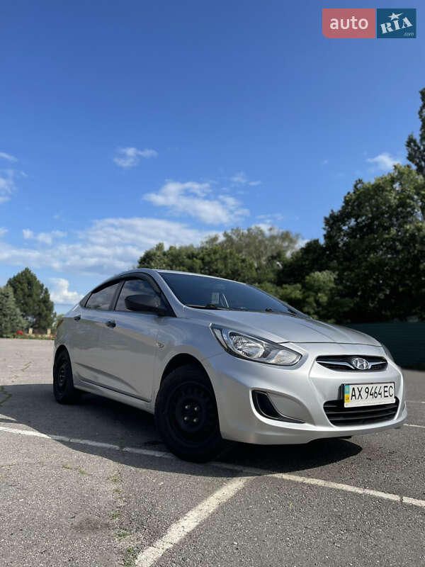 Седан Hyundai Accent 2013 в Харькове