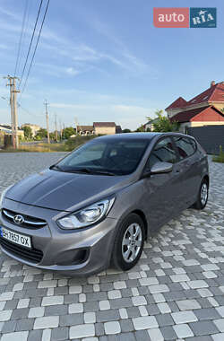 Хэтчбек Hyundai Accent 2017 в 