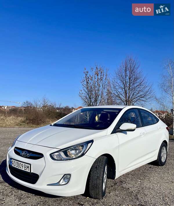 Hyundai Accent