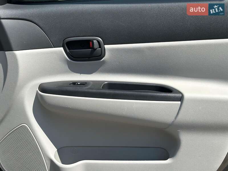 Седан Hyundai Accent 2008 в Одесі