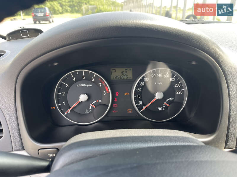 Седан Hyundai Accent 2008 в Львові