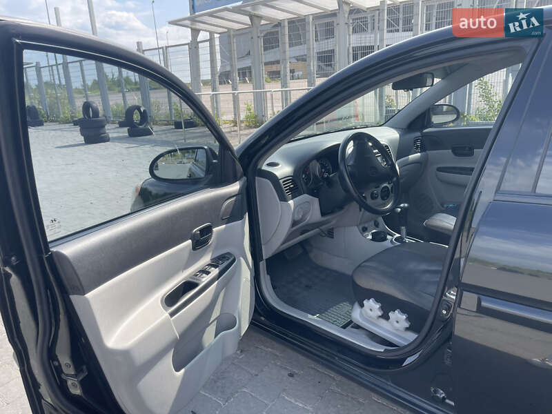 Седан Hyundai Accent 2008 в Львові