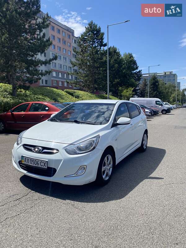 Хетчбек Hyundai Accent 2012 в Харкові