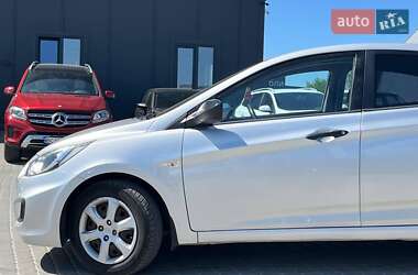 Седан Hyundai Accent 2012 в 