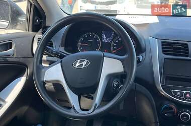 Седан Hyundai Accent 2012 в 