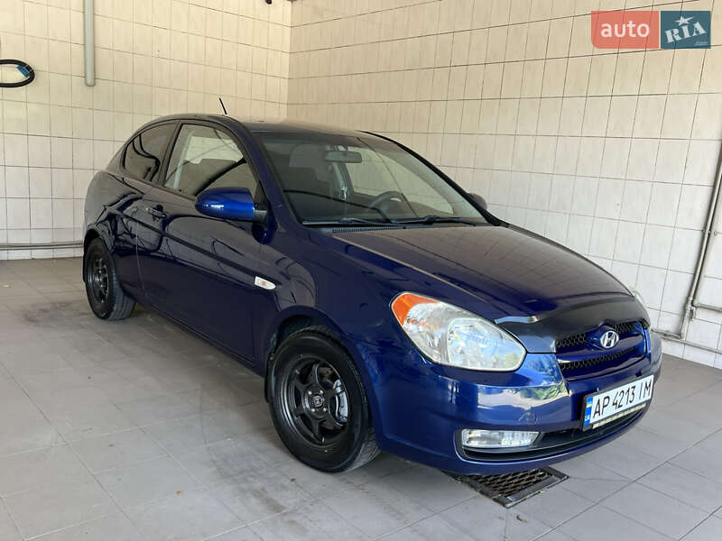 Хэтчбек Hyundai Accent 2008 в 