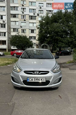 Седан Hyundai Accent 2011 в Києві