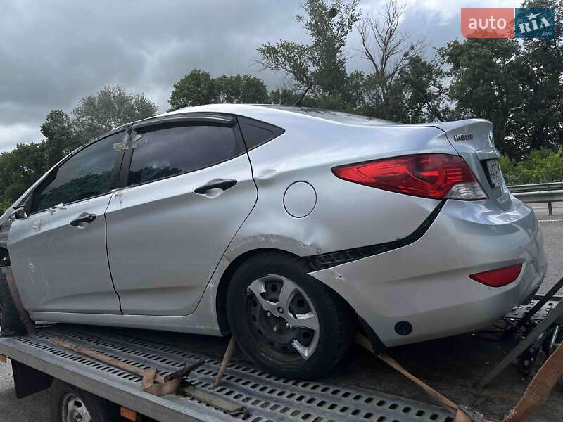 Hyundai Accent 2011 Hyundai Accent 2011