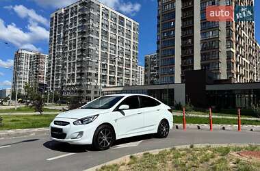Седан Hyundai Accent 2011 в Киеве