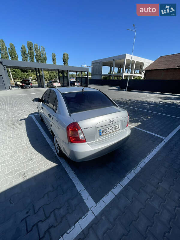 Седан Hyundai Accent 2008 в Виннице