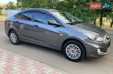 Седан Hyundai Accent 2013 в Одессе