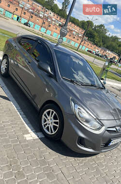Седан Hyundai Accent 2011 в Харькове