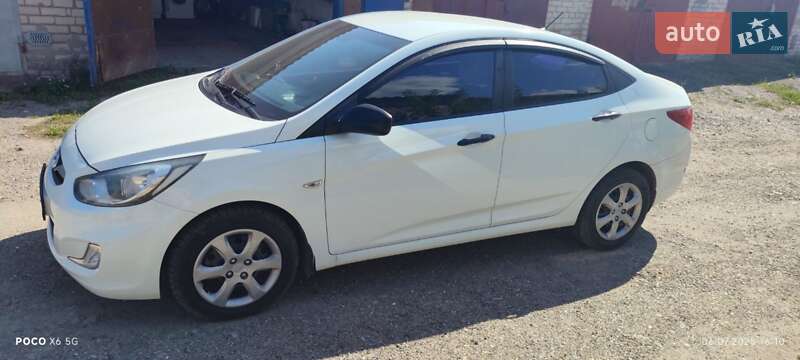 Седан Hyundai Accent 2013 в Слов'янську