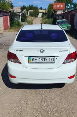 Седан Hyundai Accent 2013 в 