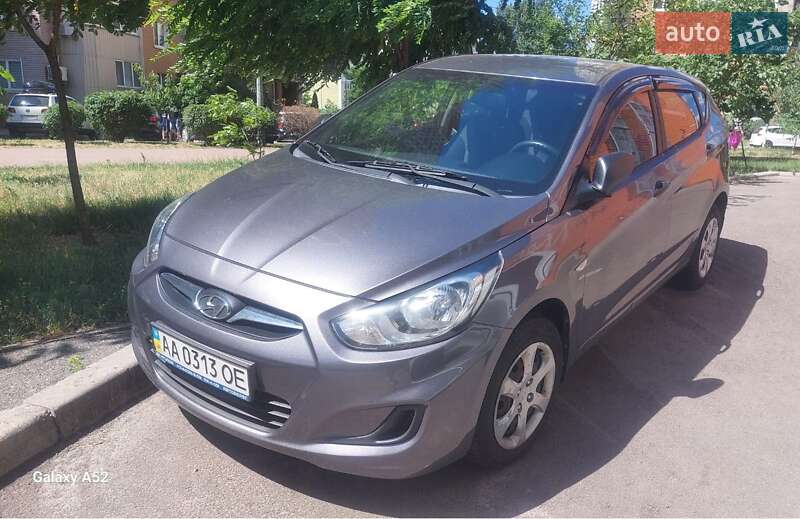 Hyundai Accent 2013