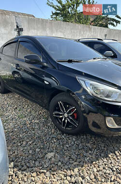 Седан Hyundai Accent 2012 в Первомайську