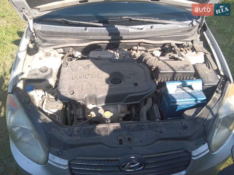 Седан Hyundai Accent 2008 в Варві
