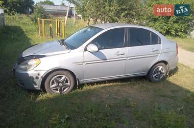 Седан Hyundai Accent 2008 в Варві
