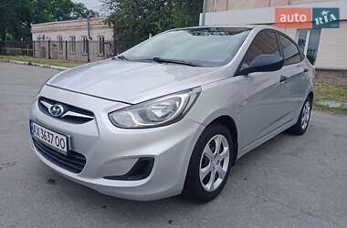 Седан Hyundai Accent 2013 в Полтаві