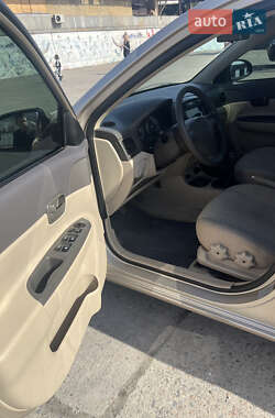 Седан Hyundai Accent 2009 в 